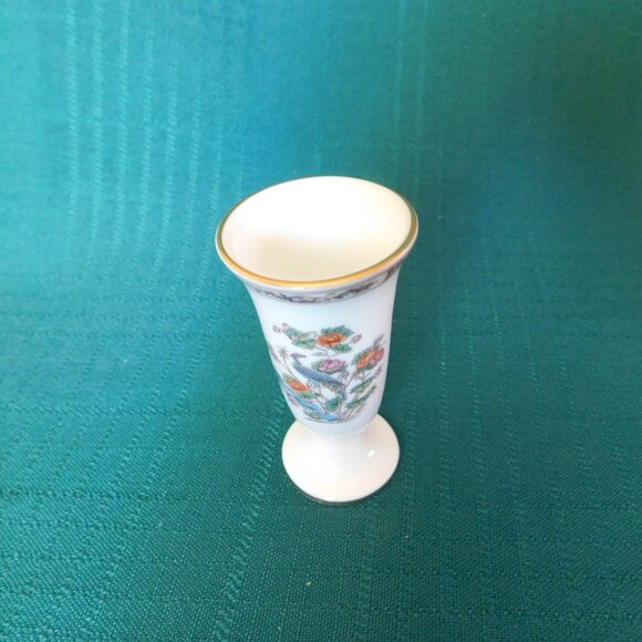(Sold) Wedgwood Kutani Crane (1971) mini bud vase mint condition - Picture 2 of 6